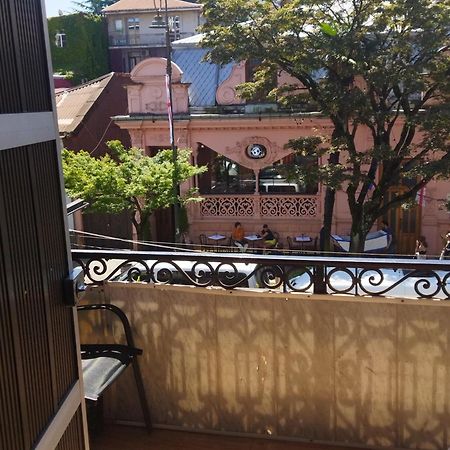 Апартамент На Абашидзе Batumi Bagian luar foto